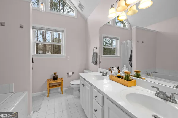 $429,000 | 100 Sycamore Way, Sharpsburg, GA 30277