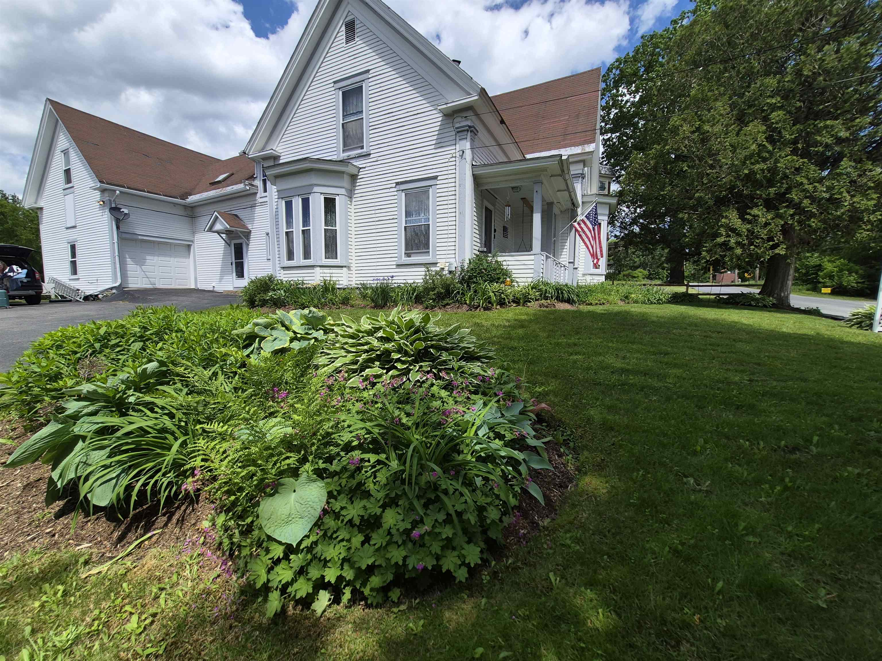 48 Middle Street Lancaster, NH 03584 - Photo 4 of 44