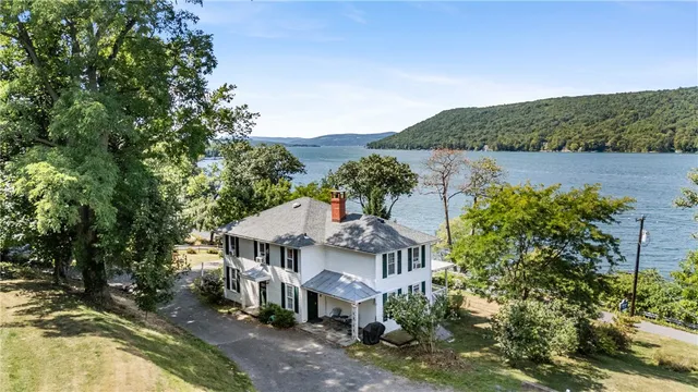 $1,050,000 | 989 East Lake Road, Barrington, NY 14837