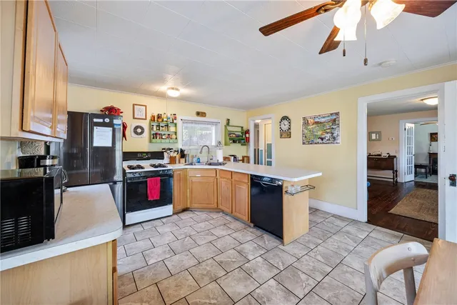 $1,050,000 | 989 East Lake Road, Barrington, NY 14837