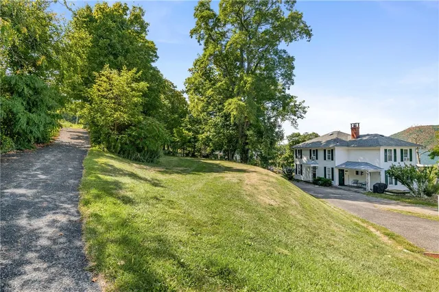 $1,050,000 | 989 East Lake Road, Barrington, NY 14837