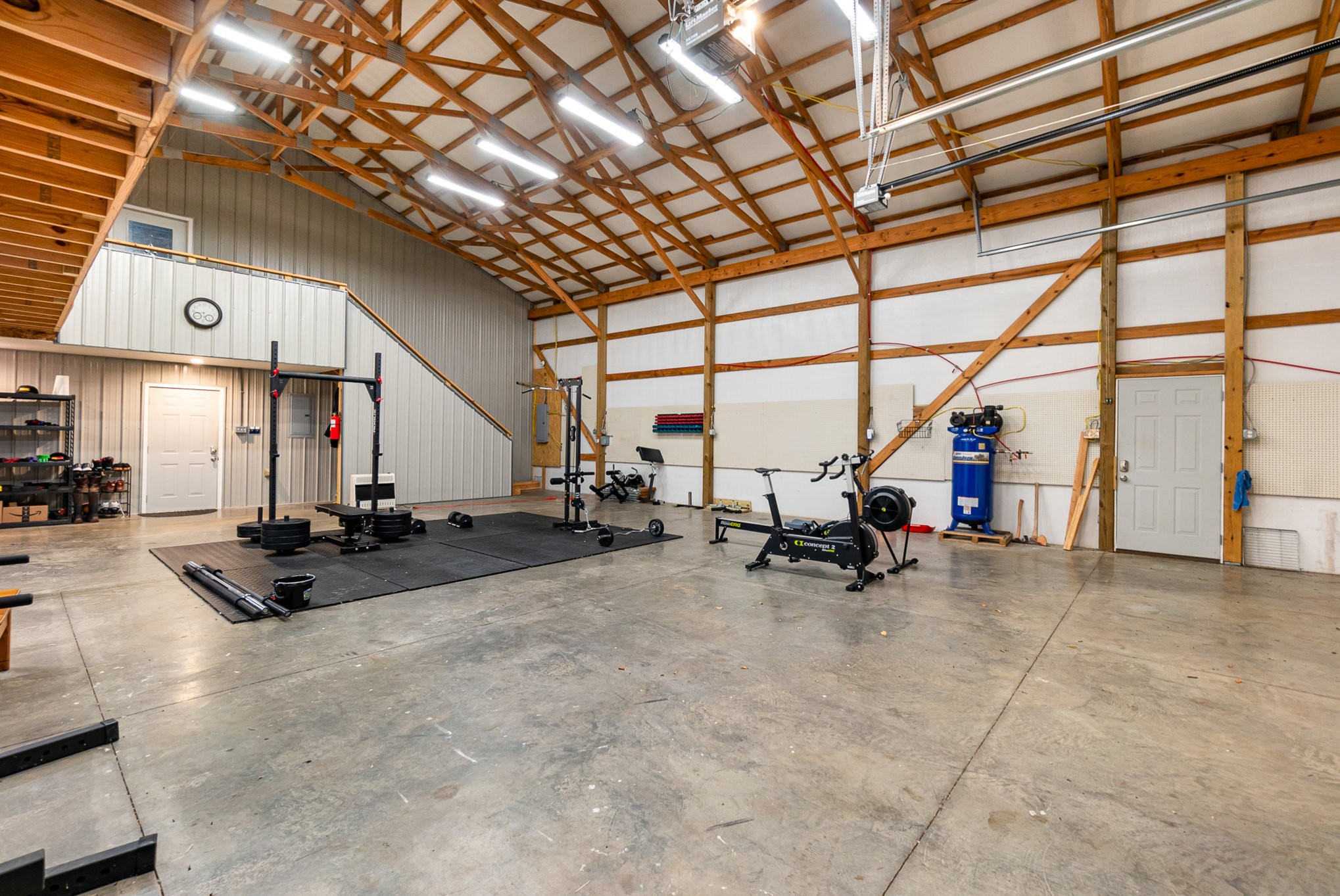6960 Highway 231 Bethpage, TN 37022 - Photo 26 of 32 a view of a room with gym equipment
