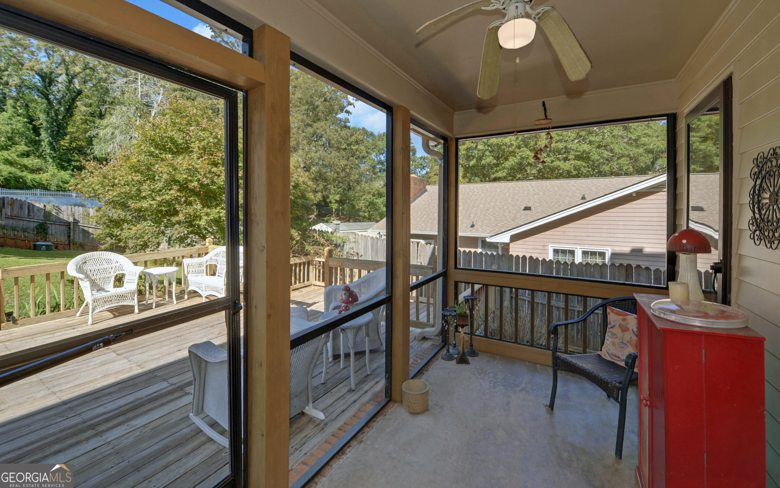 43 Pauline Avenue Toccoa, GA 30577 - Photo 19 of 40 a view of a city from a balcony