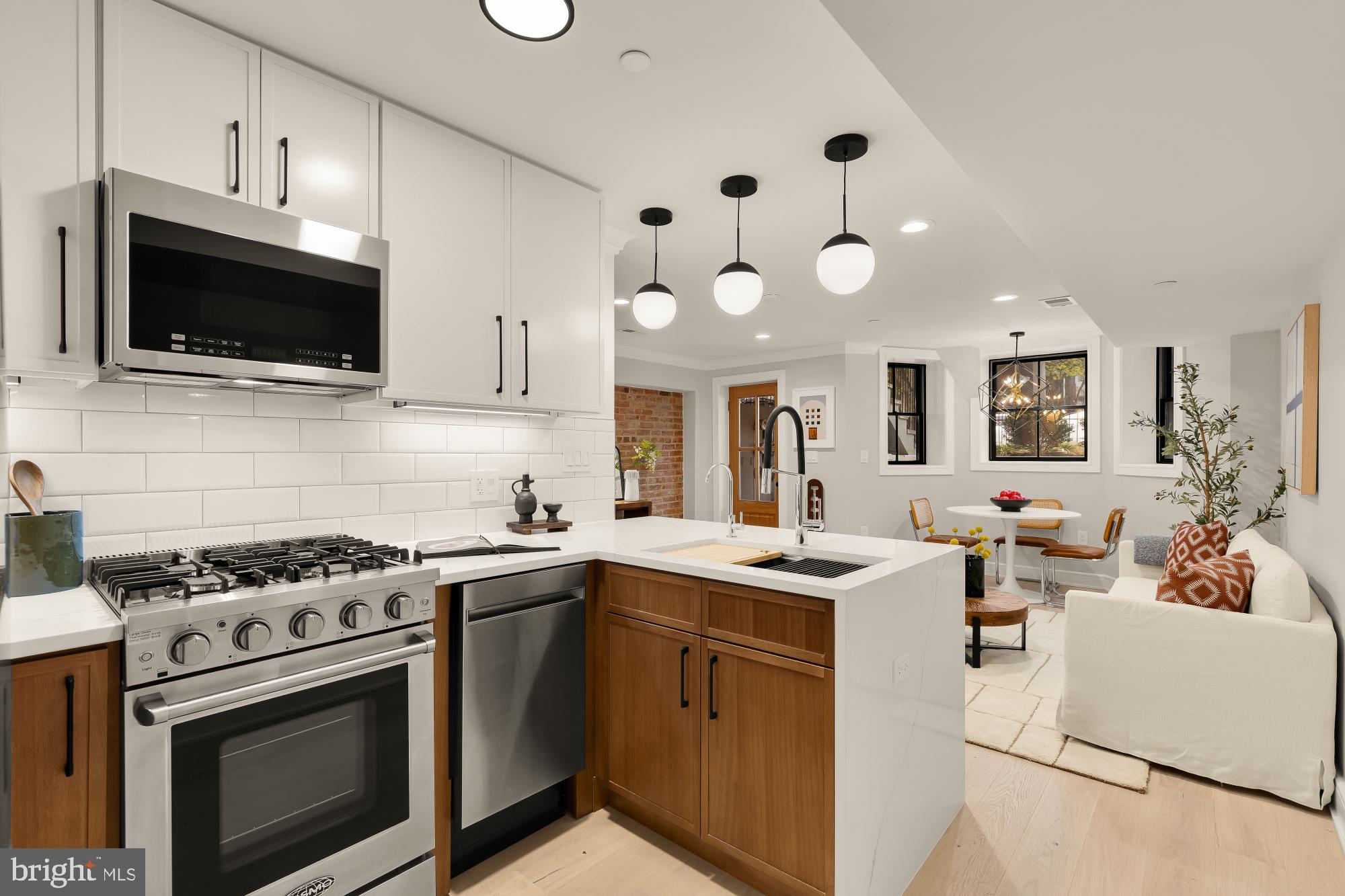 647 G Street Southeast, Unit 2 Washington, DC 20003 - Photo 15 of 27