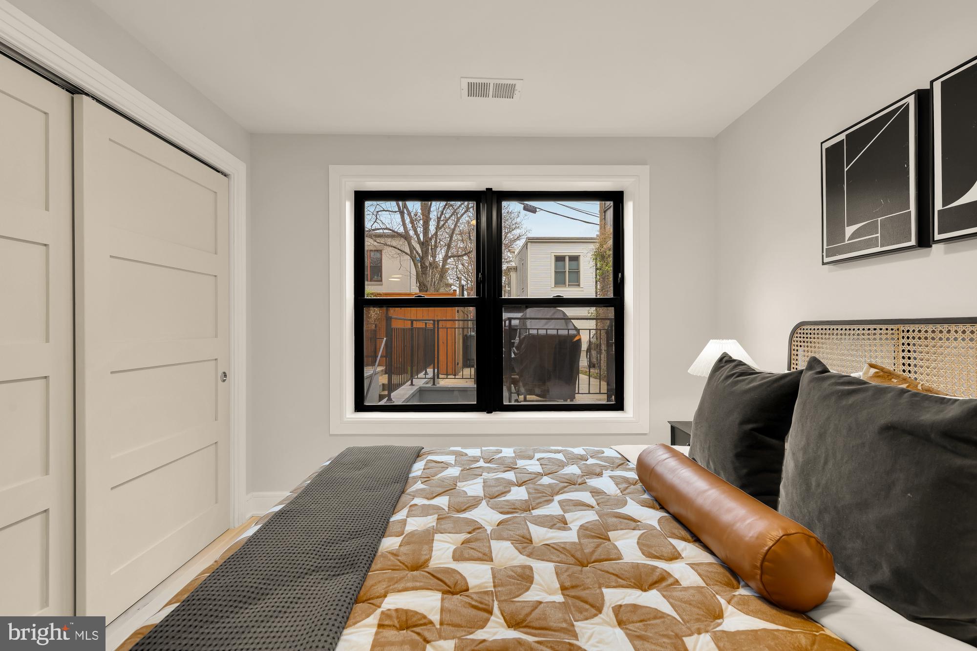 647 G Street Southeast, Unit 2 Washington, DC 20003 - Photo 17 of 27