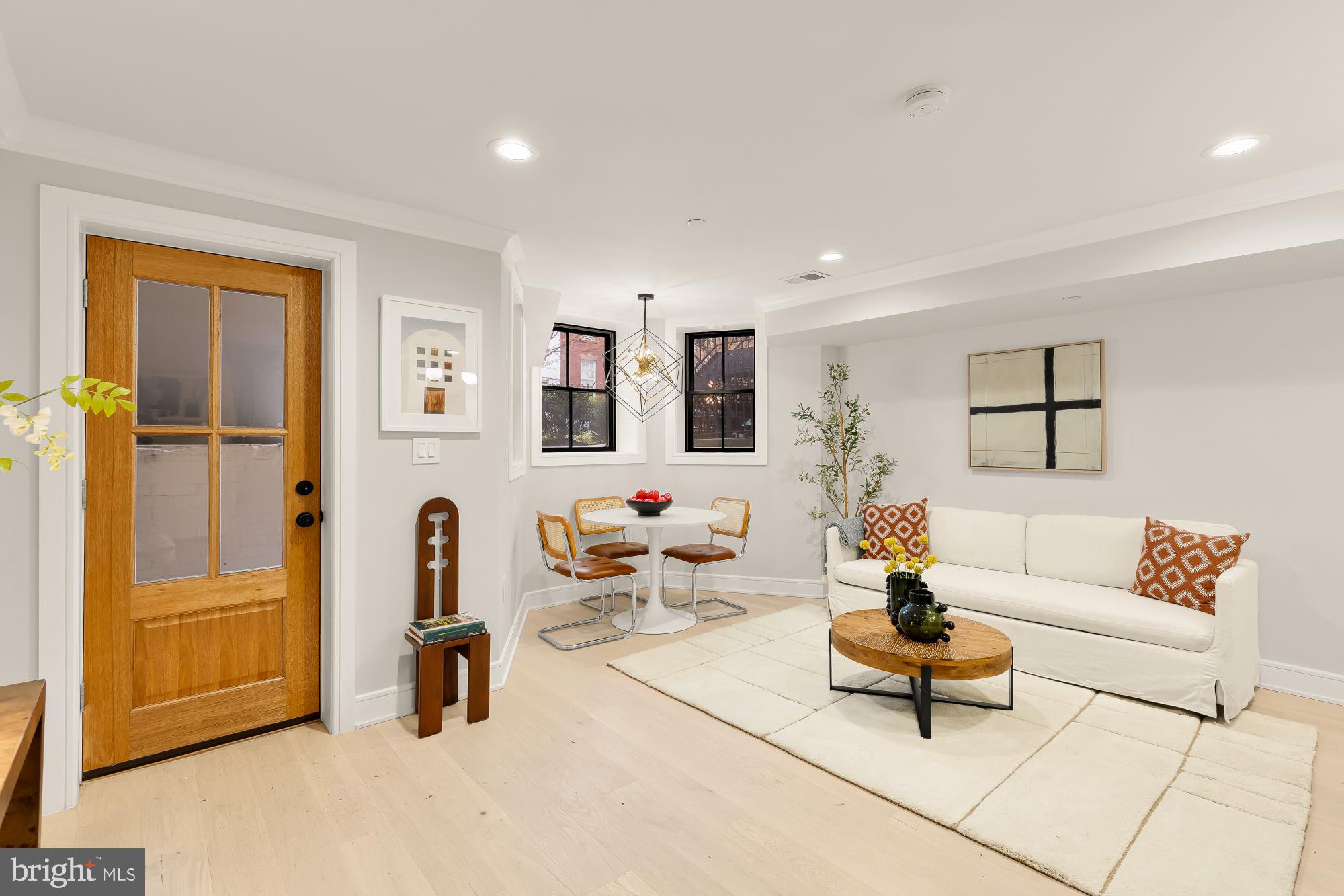 647 G Street Southeast, Unit 2 Washington, DC 20003 - Photo 6 of 27