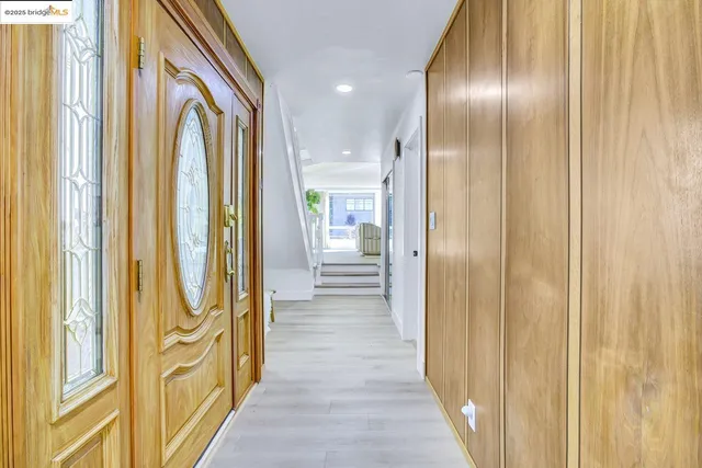 $799,000 | 6635 Banning Drive, Oakland, CA 94611