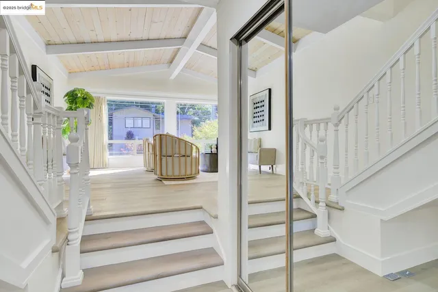 $799,000 | 6635 Banning Drive, Oakland, CA 94611