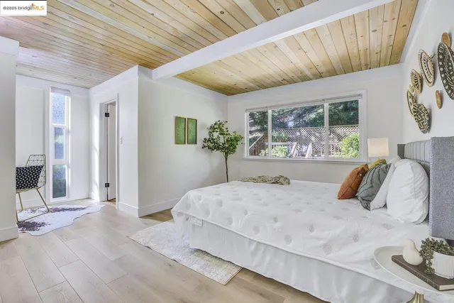 $799,000 | 6635 Banning Drive, Oakland, CA 94611