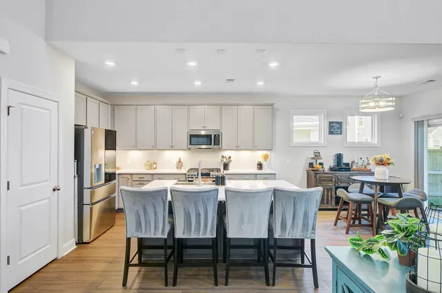 $480,000 | 348 Blue Oak Drive, Moncks Corner, SC 29461