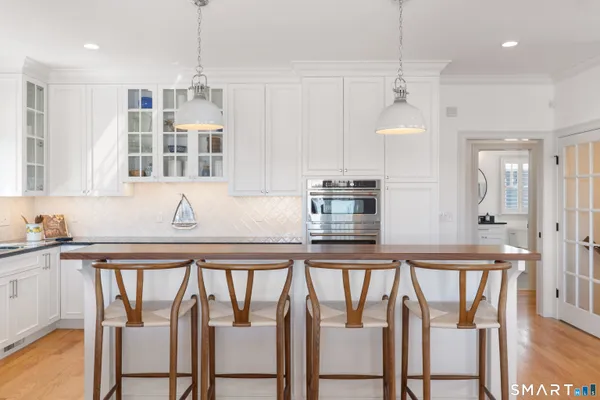 $1,750,000 | 11 Marina Village, Branford, CT 06405