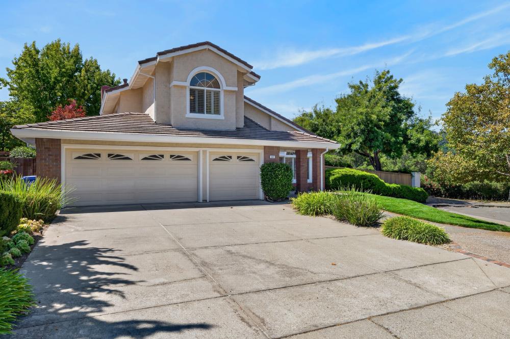 157 Raleigh Court Hercules, CA 94547 - Photo 10 of 72 Gallery Image 10