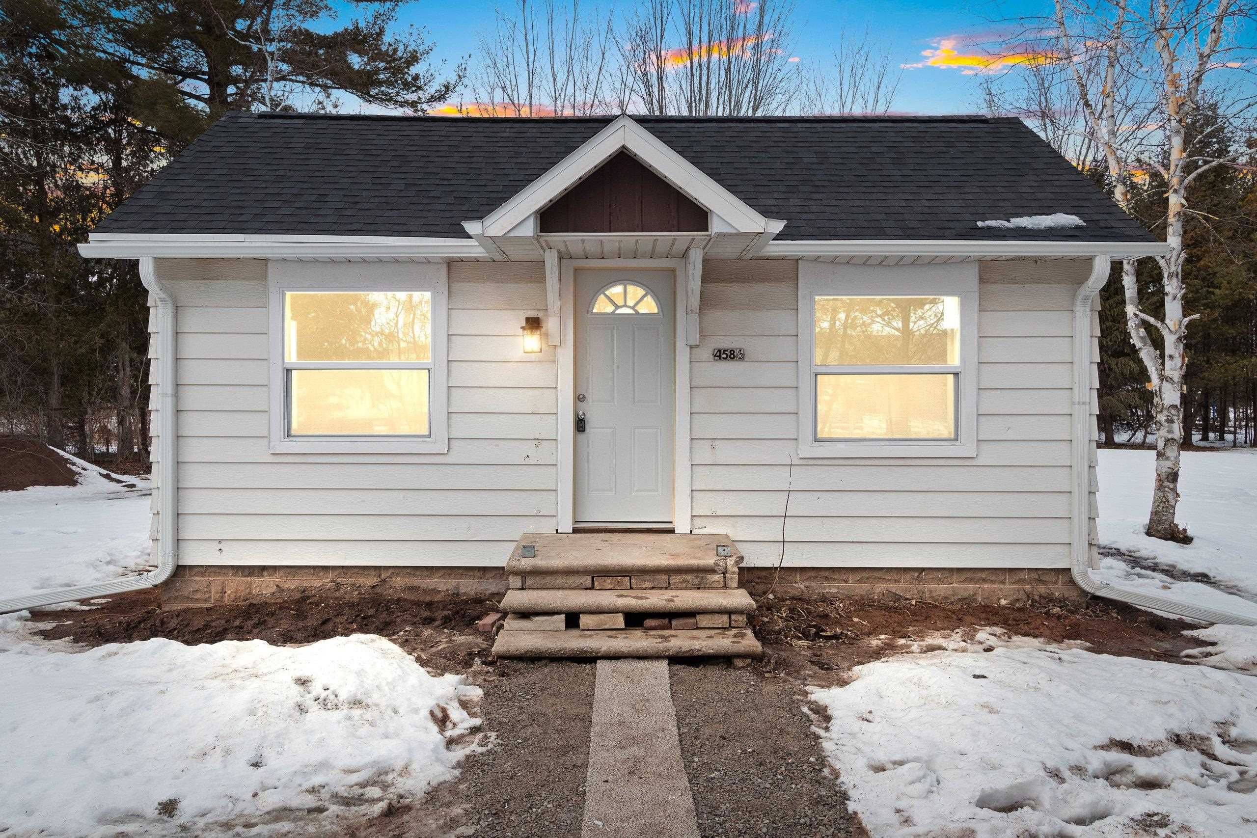 4586 Anston Road Pulaski, WI 54162 - Photo 1 of 1 Gallery Image 1