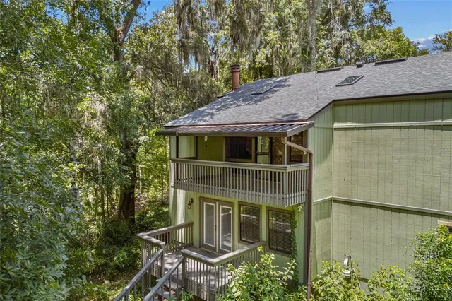 a house view with a outdoor space