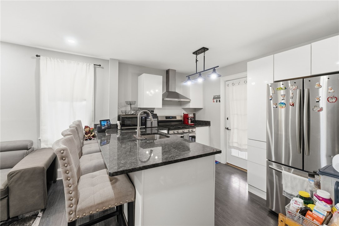 47 Andover Street North Providence, RI 02904 - Photo 2 of 28 First floor