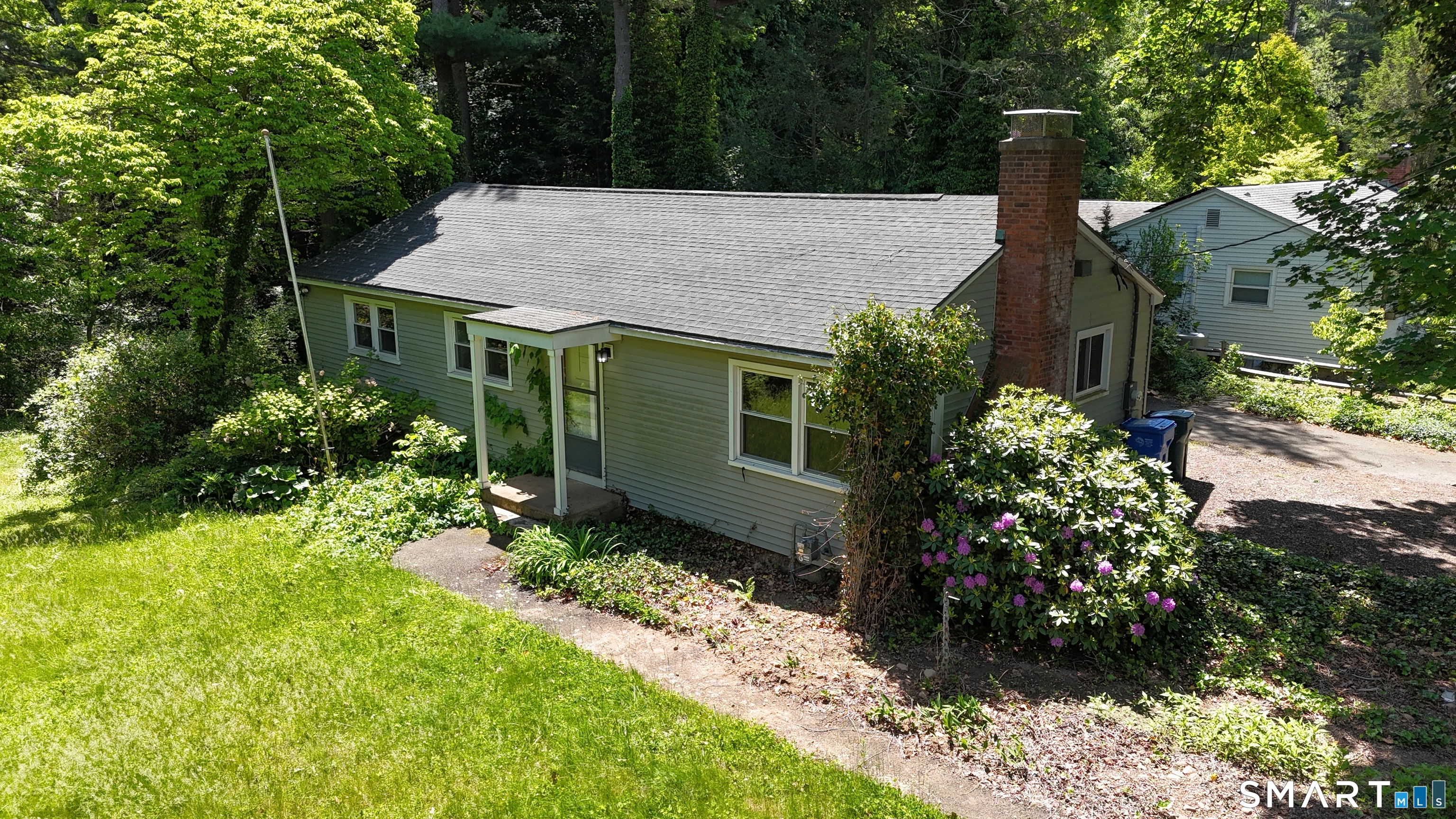 95 Riverside Drive Hamden, CT 06518 - Photo 18 of 26
