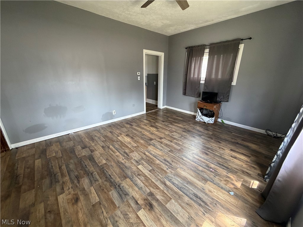 32 Cherry Road Northwest Massillon, OH 44646 - Photo 6 of 12 Large Dining area right off go the kitchen