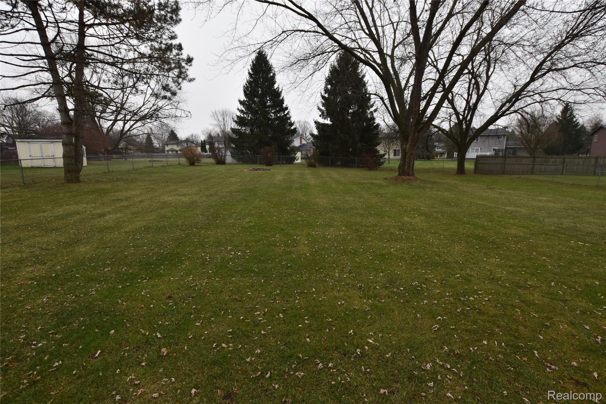 1231 Stonehenge Road Flint, MI 48532 - Photo 17 of 20 Large backyard