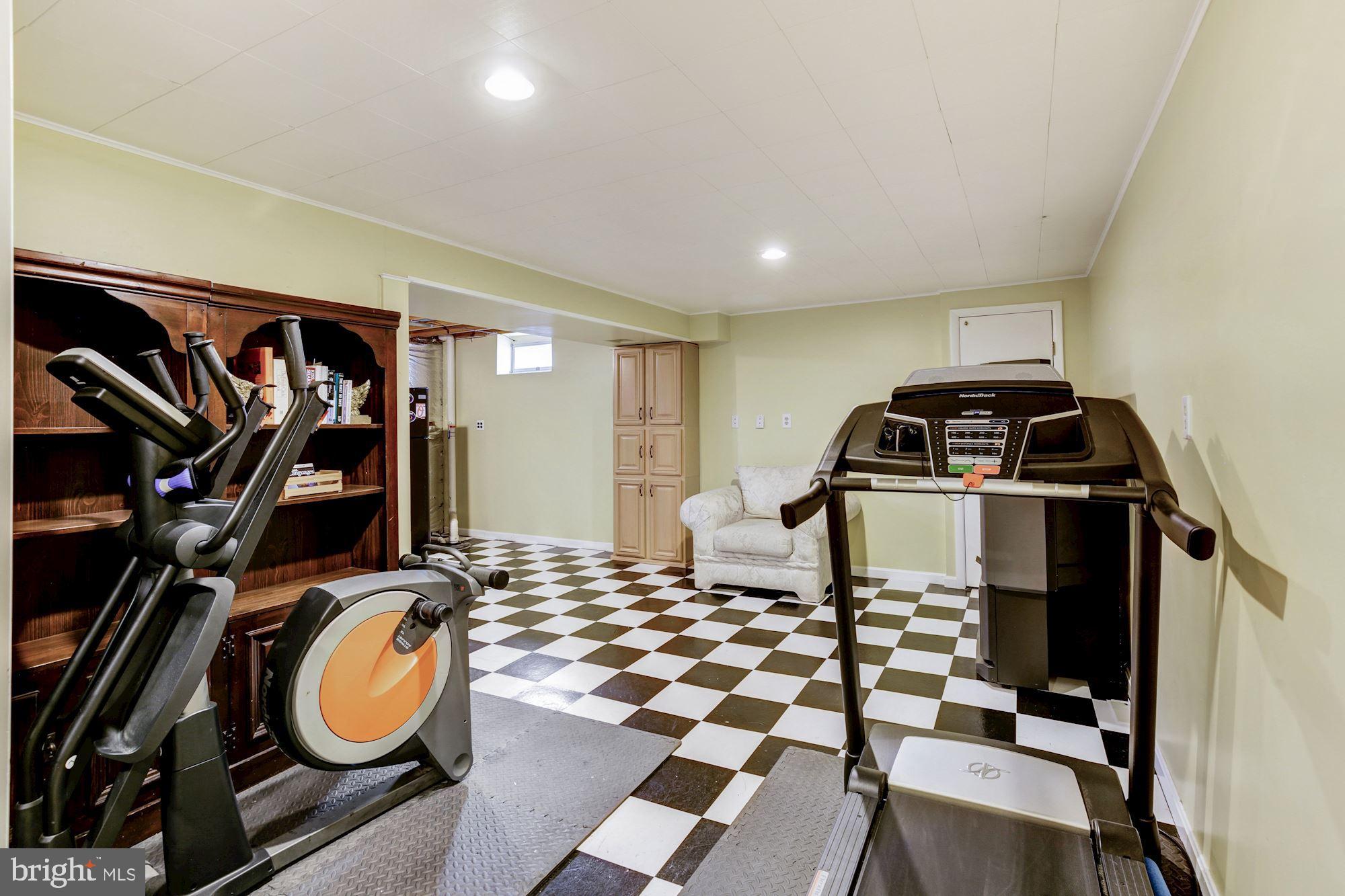 22 Anderson Ridge Road Baltimore, MD 21228 - Photo 26 of 37 Recreation Room