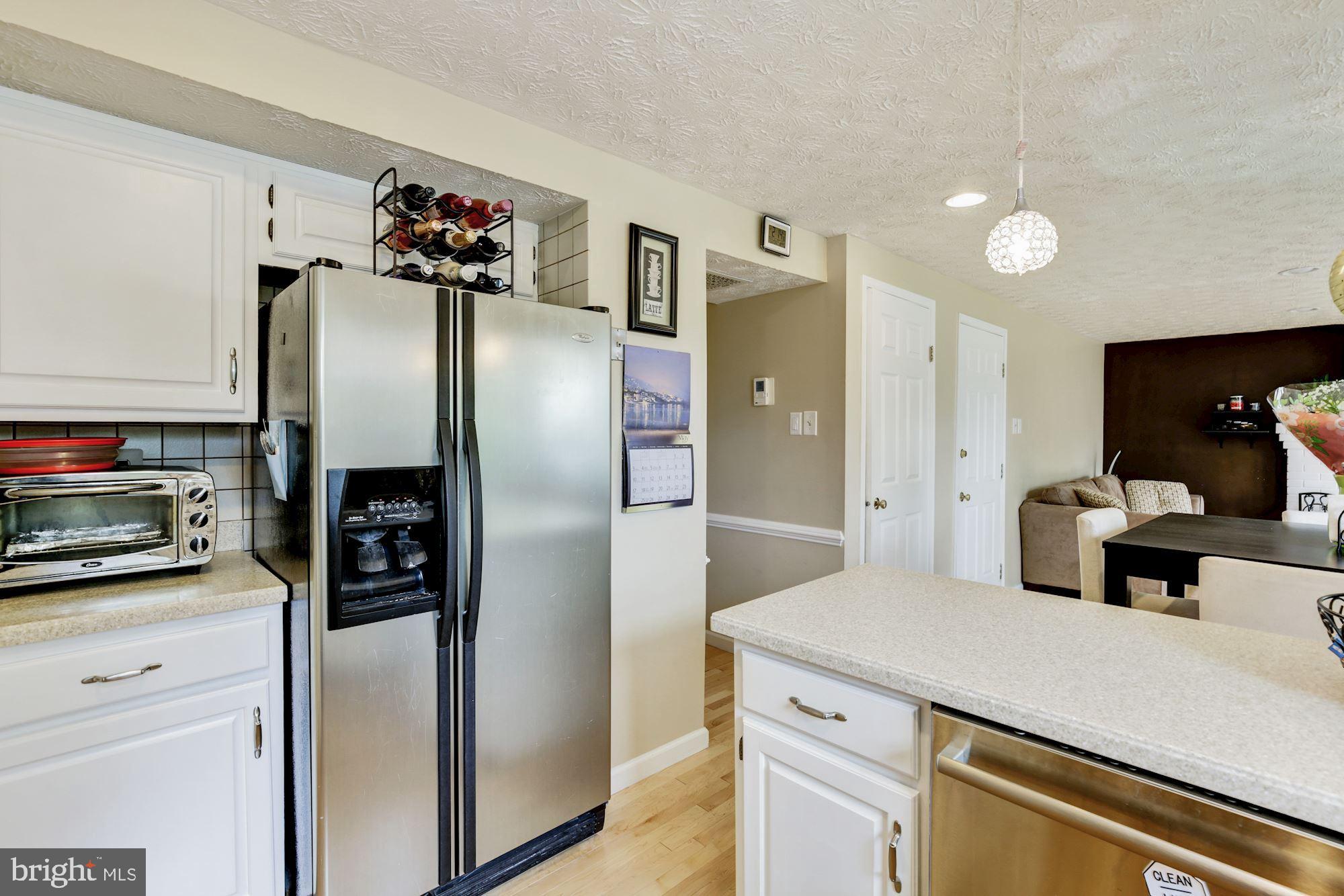 22 Anderson Ridge Road Baltimore, MD 21228 - Photo 10 of 37 Kitchen