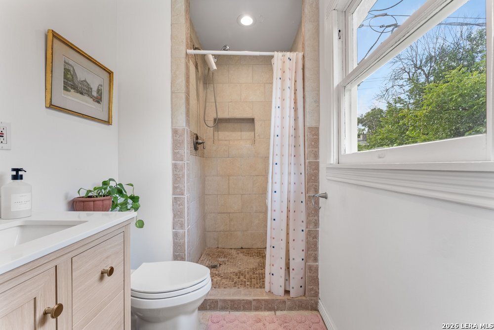 101 Charles Road Terrell Hills, TX 78209 - Photo 21 of 49 Gallery Image 21
