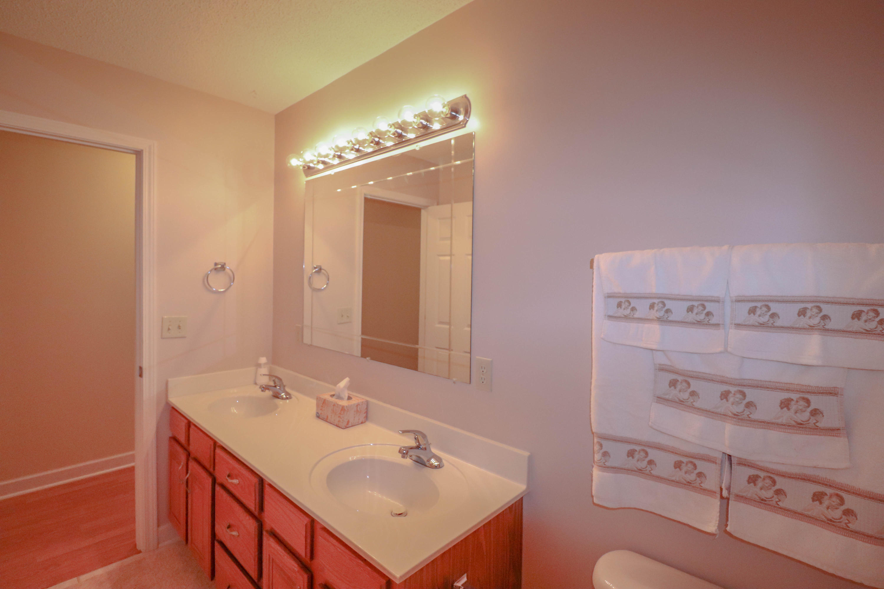 114 Garland Road Unicoi, TN 37692 - Photo 31 of 44 Hall Bath