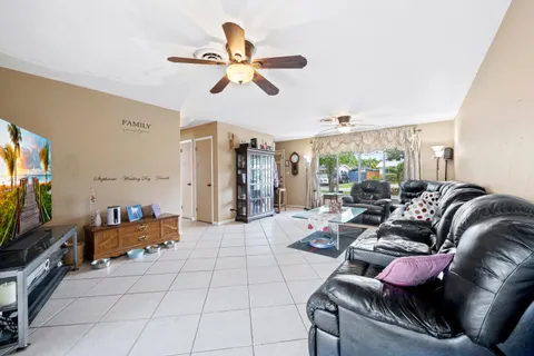 $750,000 | 1340 Southwest 56th Avenue, Plantation, FL 33317