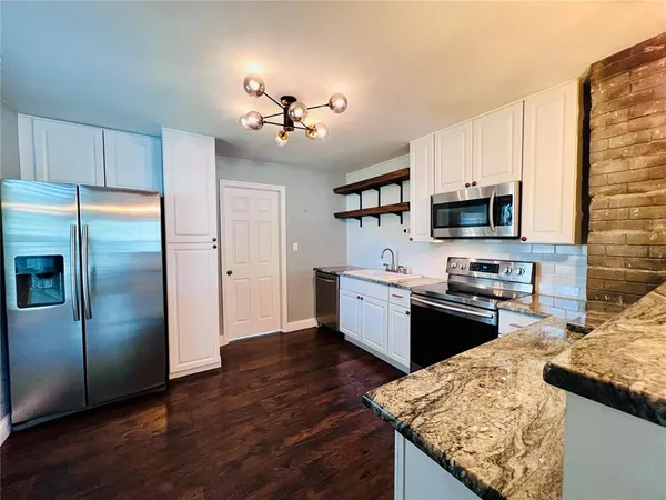 $2,249 | 1930 Douglas Avenue, Clearwater, FL 33755