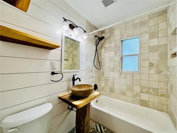 $2,249 | 1930 Douglas Avenue, Clearwater, FL 33755