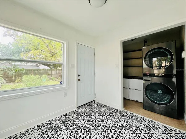 $2,249 | 1930 Douglas Avenue, Clearwater, FL 33755