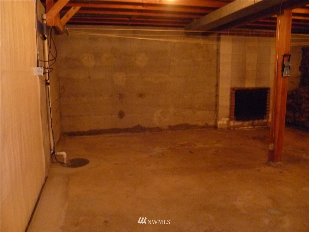 12127 Southeast 160th Street Renton, WA 98058 - Photo 15 of 21 Gallery Image 15