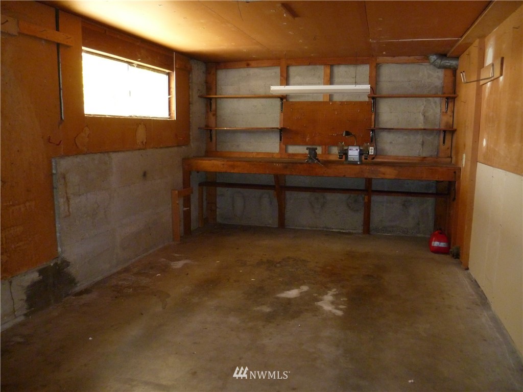 12127 Southeast 160th Street Renton, WA 98058 - Photo 19 of 21 Gallery Image 19