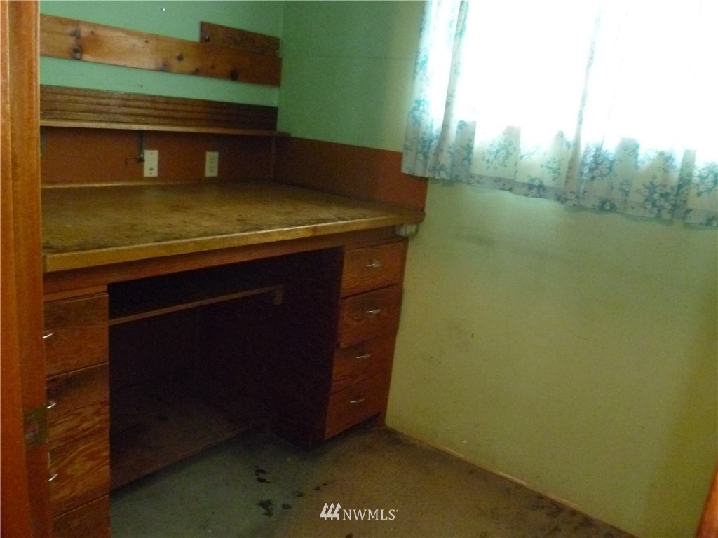 12127 Southeast 160th Street Renton, WA 98058 - Photo 20 of 21 Gallery Image 20