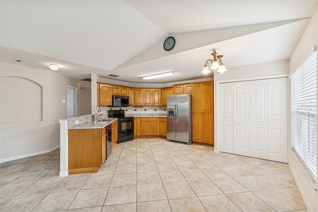 2515 West Leroy Street Tampa, FL 33607 - Photo 11 of 57