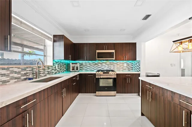 $670,000 | 5355 West 5th Lane, Hialeah, FL 33012