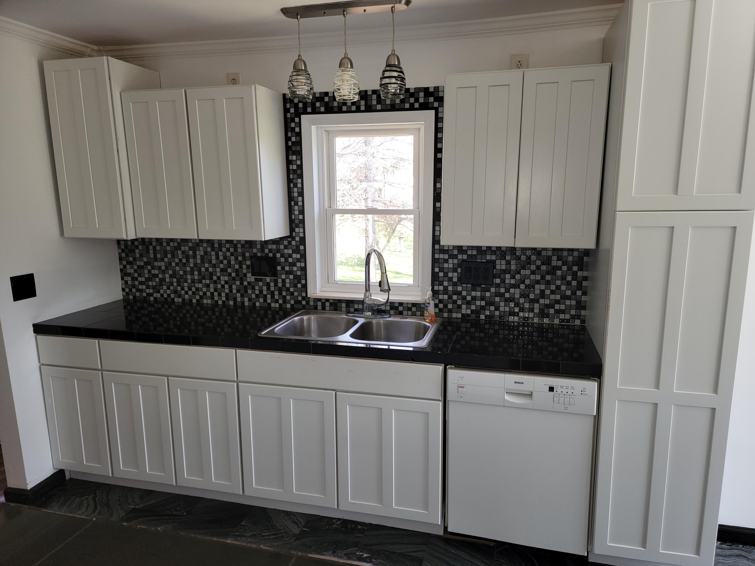 3329 South State Road Davison, MI 48423 - Photo 15 of 44 Gallery Image 15
