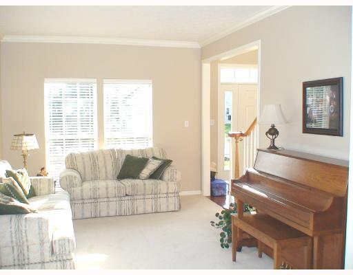 351 Buffalo Ridge Road Canonsburg, PA 15317 - Photo 2 of 8 Living Room.