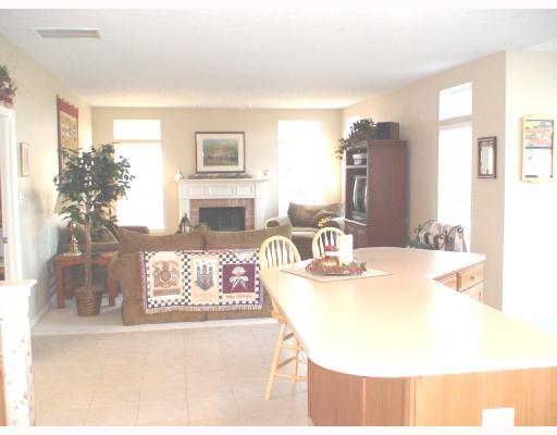 351 Buffalo Ridge Road Canonsburg, PA 15317 - Photo 5 of 8 Den/Family/Great Room.