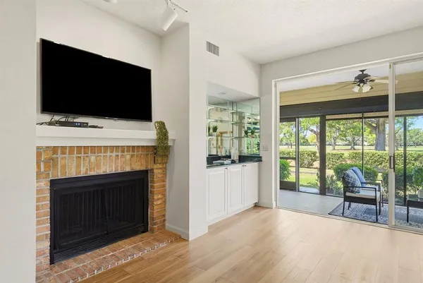 $700,000 | 45 Pelican Place, Belleair, FL 33756