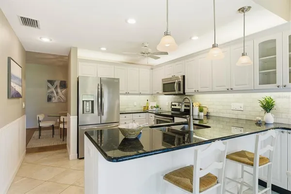 $700,000 | 45 Pelican Place, Belleair, FL 33756