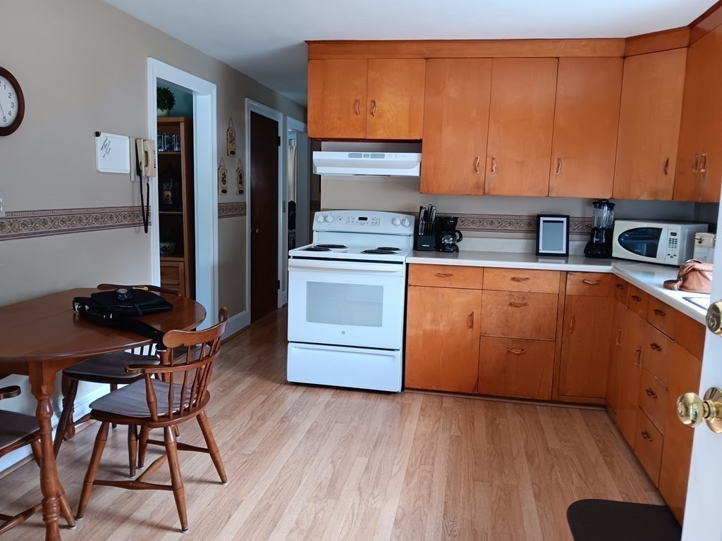 914 Riverside Drive Methuen, MA 01844 - Photo 12 of 41 Gallery Image 12