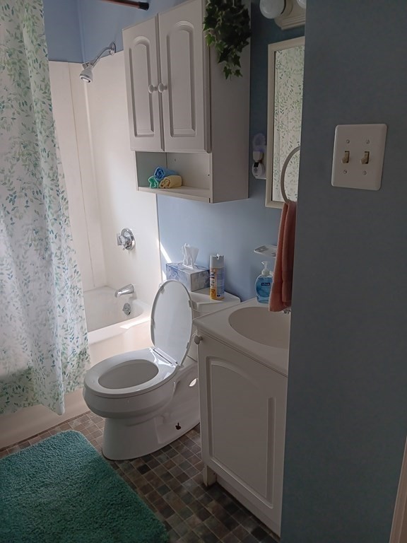 914 Riverside Drive Methuen, MA 01844 - Photo 23 of 41 Gallery Image 23