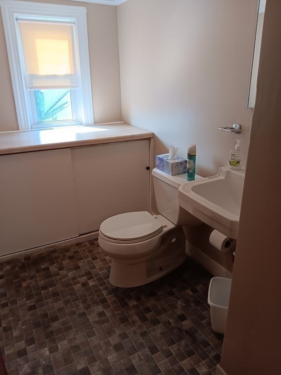 914 Riverside Drive Methuen, MA 01844 - Photo 28 of 41 Gallery Image 28