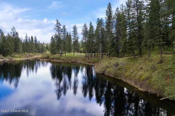 $949,000 | 1438 Granite Loop, Athol, ID 83801