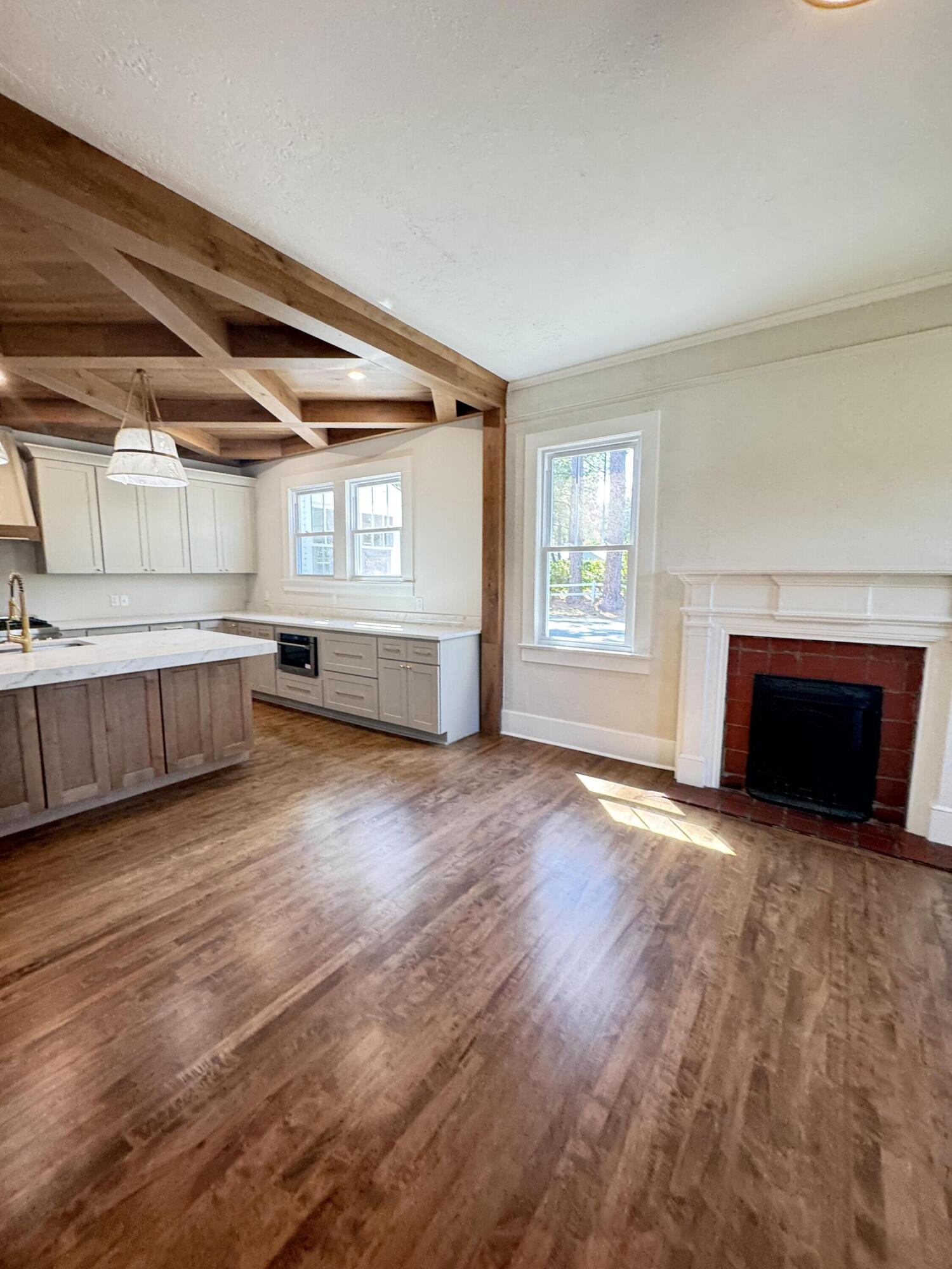 800 Hampton Street Walterboro, SC 29488 - Photo 25 of 136 800 Hampton Street (34)