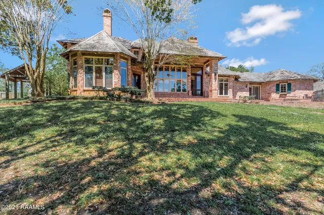 $1,250,000 | 116 C Jean Baptiste Drive, Lafayette, LA 70503
