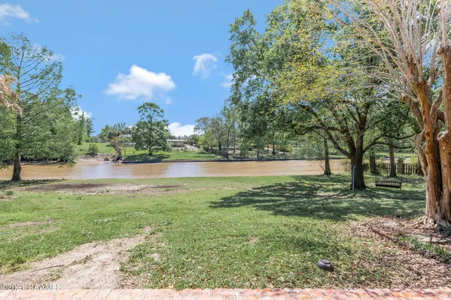$1,250,000 | 116 C Jean Baptiste Drive, Lafayette, LA 70503