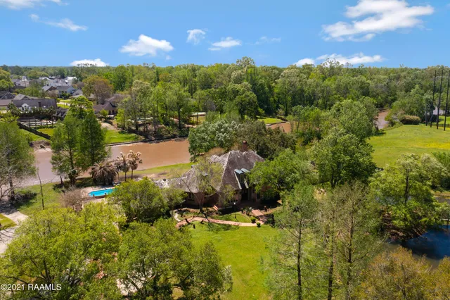 $1,250,000 | 116 C Jean Baptiste Drive, Lafayette, LA 70503
