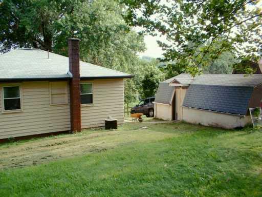 1035 Monaca Road Monaca, PA 15061 - Photo 6 of 7 Gallery Image 6