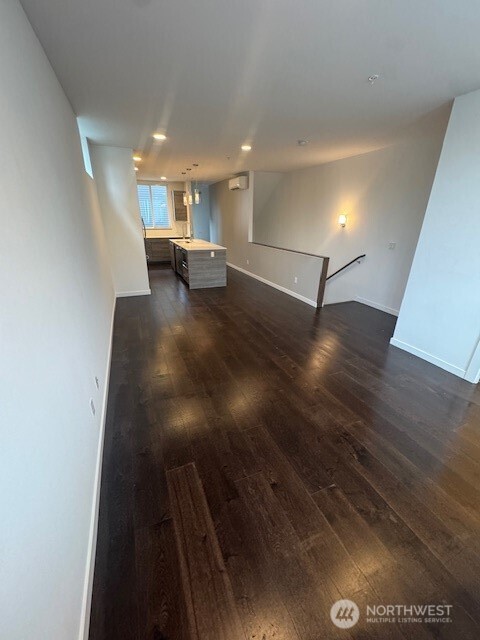 4503 15th Avenue South, Unit B Seattle, WA 98108 - Photo 6 of 25